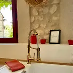 Maison Chaleureuse- Cheminee, Nature Et Sport !